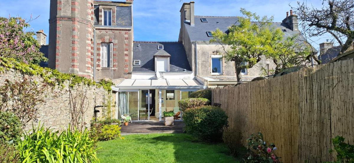 Vente Maison 76m² Saint-Vaast-la-Hougue - 284 580€